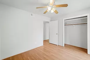 5667 Birchmont Dr, Houston, TX 77091 - Photo 6