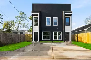 7982 Ritz St, Houston, TX 77028 - Photo 1