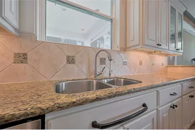 11826 Legend Manor Drive, Houston, TX 77082 - Photo 14