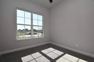 19718 Dwight Eisenhower Dr, Cypress, TX 77433 - Photo 8
