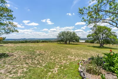 369B Sakewitz, Comfort, TX 78013 - Photo 16