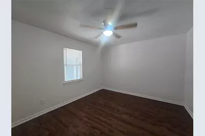 918 Winnie #110, Galveston, TX 77550 - Photo 6