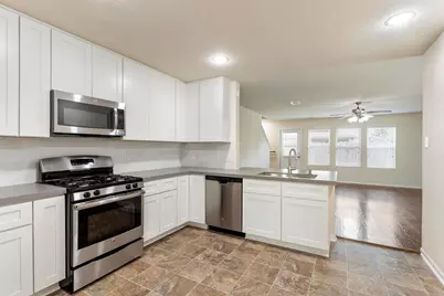 9947 Chimney Swift Lane, Conroe, TX 77385 - Photo 10