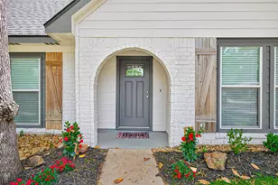 2127 Whispering Trails Cir, Kingwood, TX 77339 - Photo 4