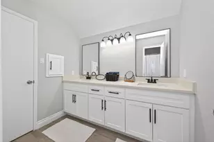 2127 Whispering Trails Cir, Kingwood, TX 77339 - Photo 30