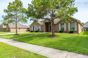 6723 Travis St, Manvel, TX 77578 - Photo 2