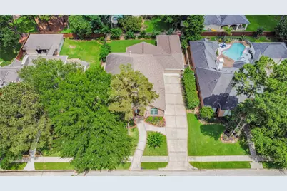 1310 Lambourne Circle Dr, Spring, TX 77379 - Photo 2