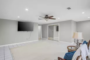 10939 Dunvegan Way, Houston, TX 77013 - Photo 10