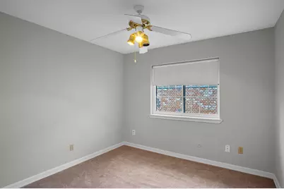 10939 Dunvegan Way, Houston, TX 77013 - Photo 18