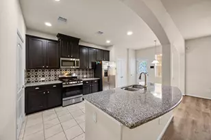 7223 Pavilion Dr, Houston, TX 77083 - Photo 8