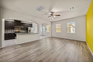 7223 Pavilion Dr, Houston, TX 77083 - Photo 2