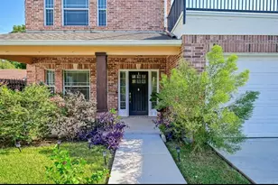 4433 Pease St, Houston, TX 77023 - Photo 2