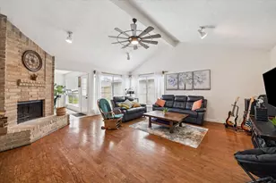 11526 Villa Heights Dr, Houston, TX 77066 - Photo 14