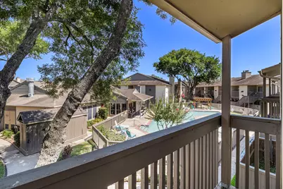1900 Bay Area Boulevard #121, Houston, TX 77058 - Photo 16