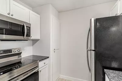1900 Bay Area Boulevard #121, Houston, TX 77058 - Photo 8