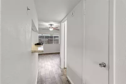 11002 Hammerly Boulevard #227, Houston, TX 77043 - Photo 22