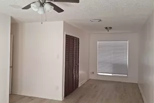 4030 Knoll Glen Dr, Houston, TX 77082 - Photo 6