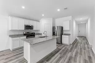 415 China Grove, China, TX 77613 - Photo 4