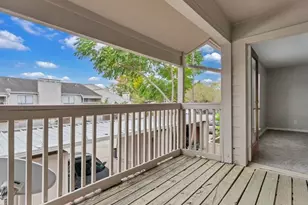 9519 Pagewood Ln, Houston, TX 77063 - Photo 22