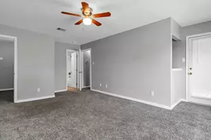 9519 Pagewood Ln, Houston, TX 77063 - Photo 20
