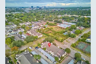 9519 Pagewood Lane #9519, Houston, TX 77063 - Photo 32