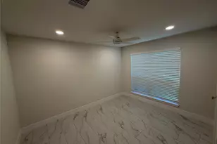 2218 Round Lake Dr Dr, Houston, TX 77077 - Photo 18