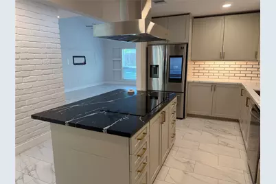 2218 Round Lake Dr Drive, Houston, TX 77077 - Photo 10
