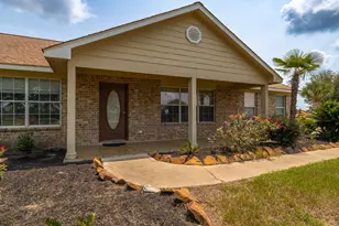 1812 Settlers Ct Dr, Sealy, TX 77474 - Photo 4