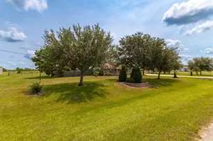 1812 Settlers Ct Dr, Sealy, TX 77474 - Photo 36