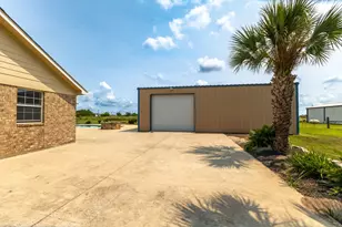 1812 Settlers Ct Dr, Sealy, TX 77474 - Photo 38