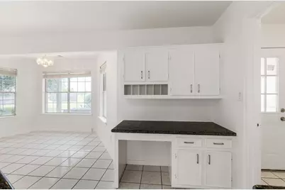 1812 Settlers Court Drive, Sealy, TX 77474 - Photo 14