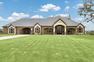 527 Lily Ln, Rosharon, TX 77583 - Photo 4