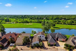 2810 Lakeview Dr, Missouri City, TX 77459 - Photo 14