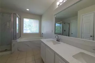 231 W Stedhill Loop, The Woodlands, TX 77384 - Photo 10