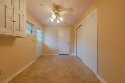 4745 Warm Springs Road, Houston, TX 77035 - Photo 6