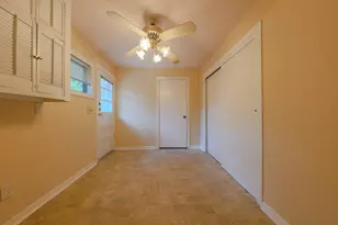 4745 Warm Springs Rd, Houston, TX 77035 - Photo 6