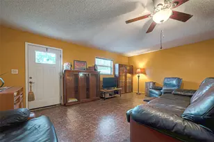 220 Hillcrest Dr, Coldspring, TX 77331 - Photo 6