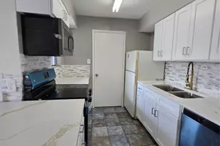 9550 Deering Dr, Houston, TX 77036 - Photo 6