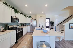 2901 Blossom Crst Wy, League City, TX 77573 - Photo 12