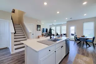 2901 Blossom Crst Wy, League City, TX 77573 - Photo 10