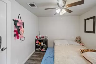 7938 Kerr St, Houston, TX 77029 - Photo 10