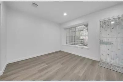 6379 S Briar Bayou Drive, Houston, TX 77072 - Photo 6