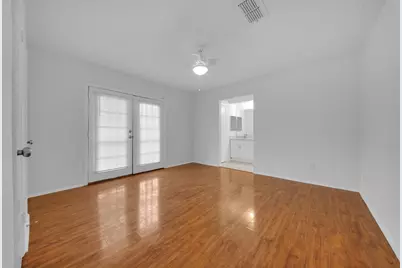 6379 S Briar Bayou Drive, Houston, TX 77072 - Photo 10