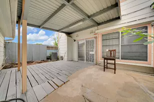 6379 S Briar Bayou Dr, Houston, TX 77072 - Photo 4