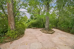 9517 Bayou Brook St, Houston, TX 77063 - Photo 34