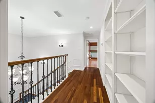 9517 Bayou Brook St, Houston, TX 77063 - Photo 22
