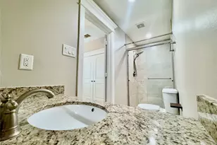 1206 W 14th St, Houston, TX 77008 - Photo 12