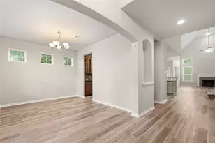 13726 Sandy Bend Ct, Houston, TX 77044 - Photo 8