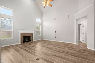 13726 Sandy Bend Ct, Houston, TX 77044 - Photo 18