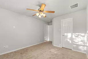 13726 Sandy Bend Ct, Houston, TX 77044 - Photo 40
